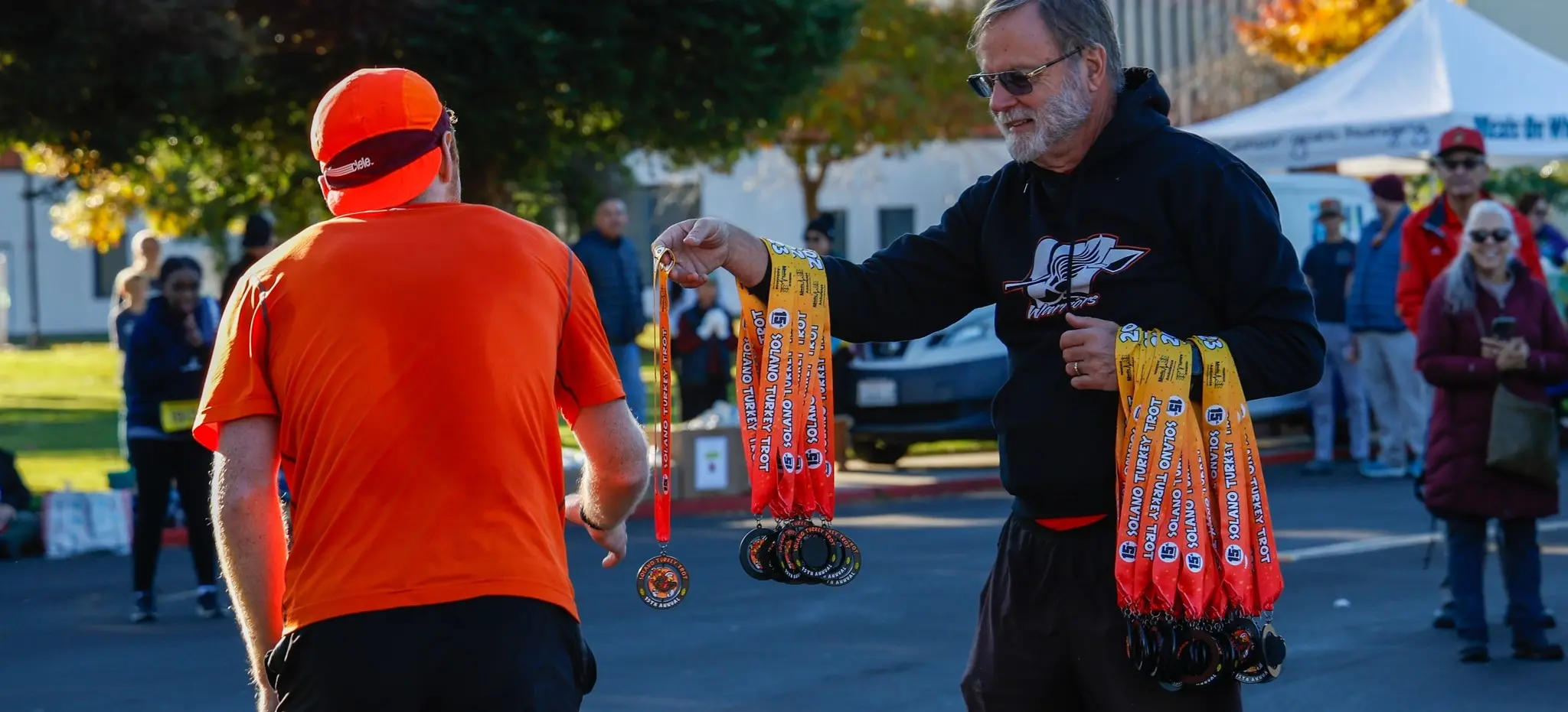 solano-turkey-trot-race-medals-at-finish
